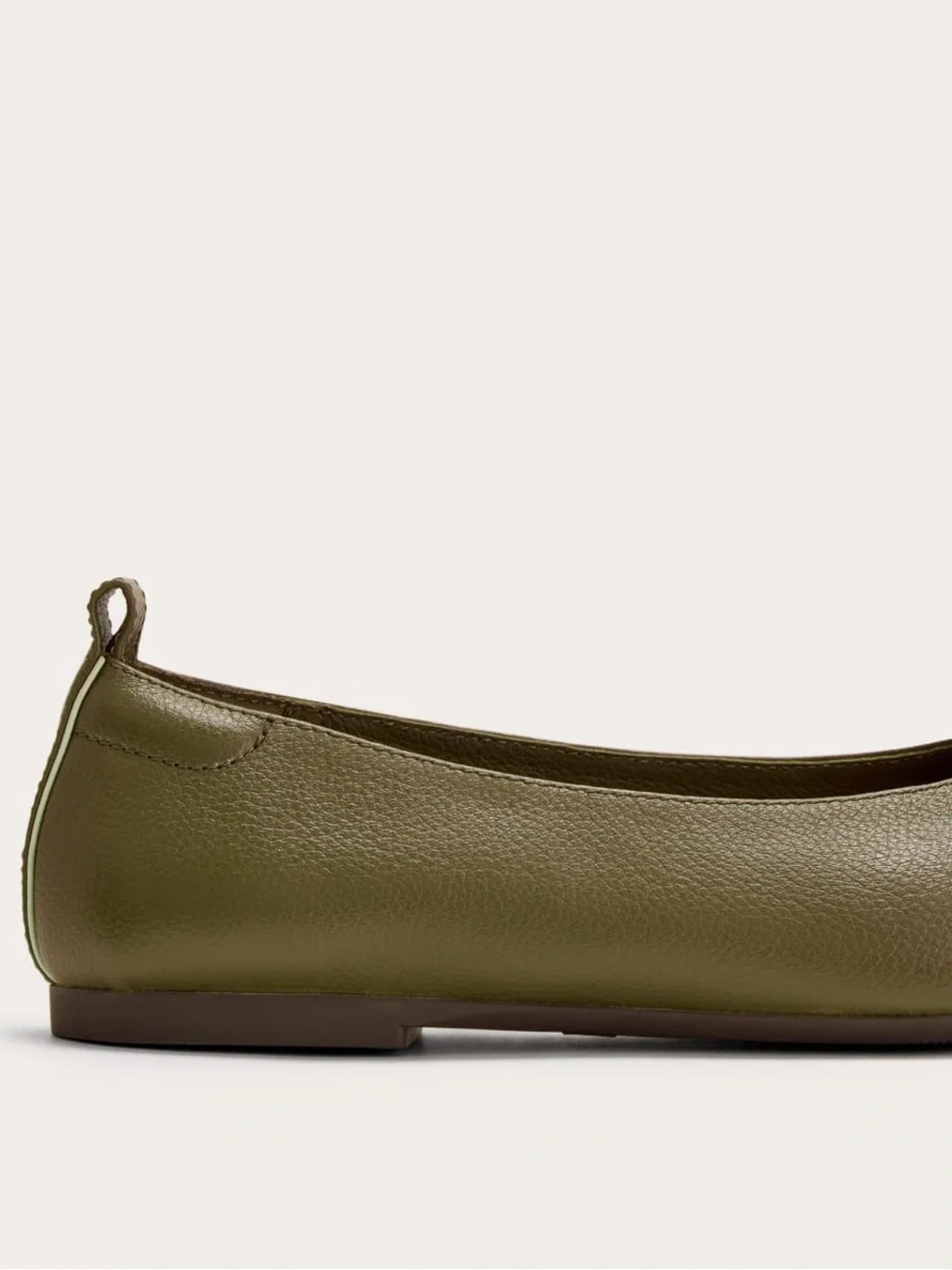 Everlane Day Glove Flat Birch Green Leather Ballet Slip On Size 6 NWOB - Picture 5 of 9